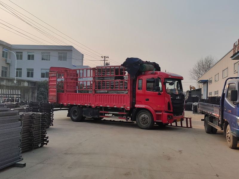 金用護(hù)欄2022年2月25日鋅鋼陽(yáng)臺(tái)護(hù)欄裝車(chē)發(fā)貨！