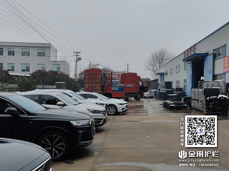 2023年12月19日鋅鋼組裝欄桿裝車發(fā)貨！